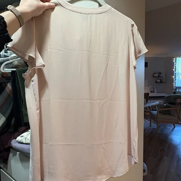Ann Taylor Light Pink V-Neck Blouse - Picture 2 of 4